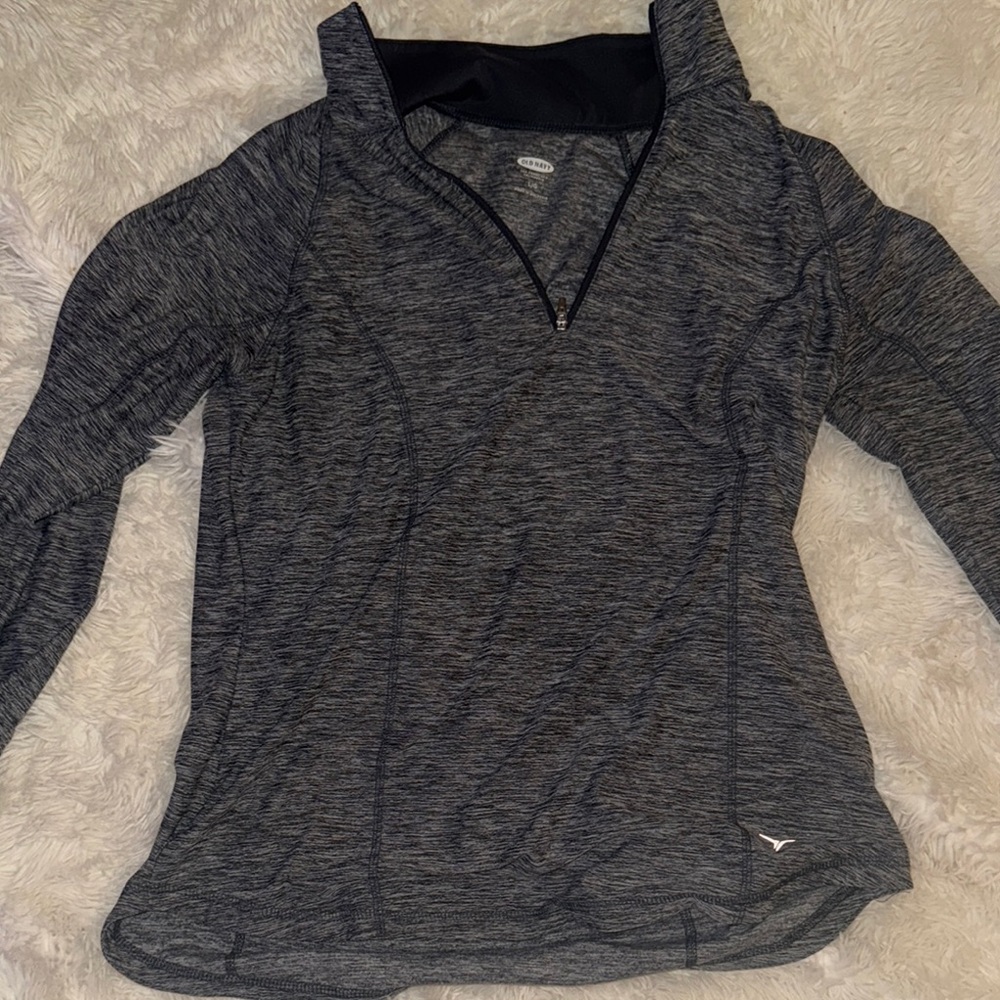 Old Navy Charcoal Heather Long Sleeve Top